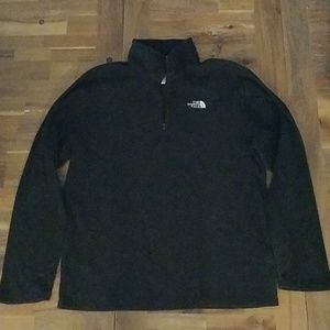 Black North Face fleece quarterzip